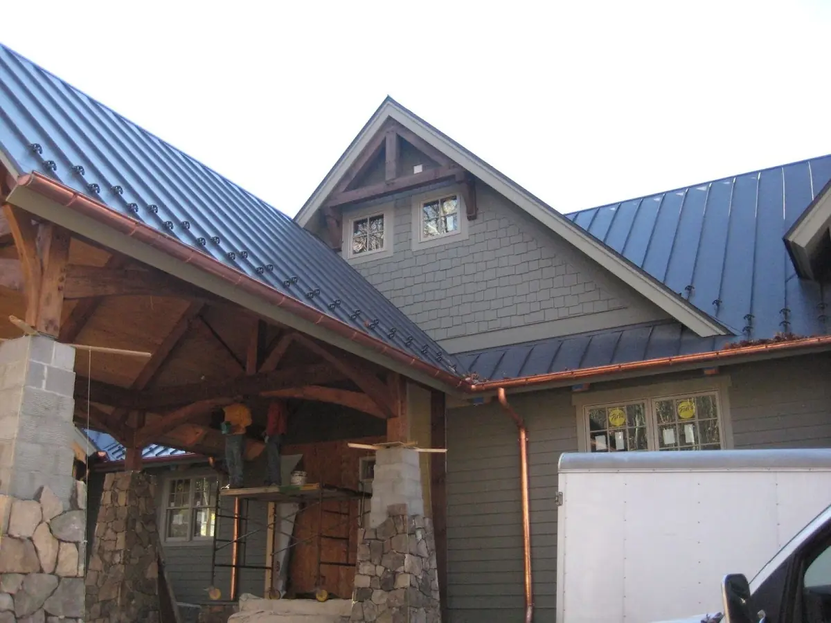 Craftsman Roofing team delivering quality roofing work in Ledbetter Hills